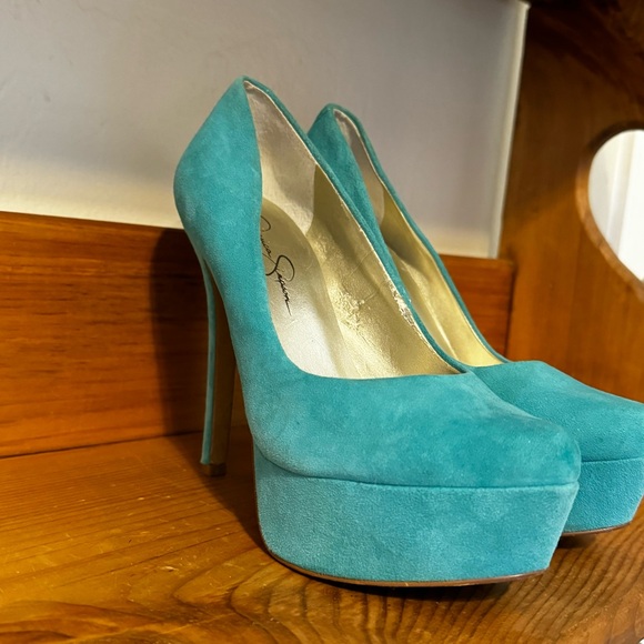Teal Blue Heels 🩵 - Picture 6 of 7